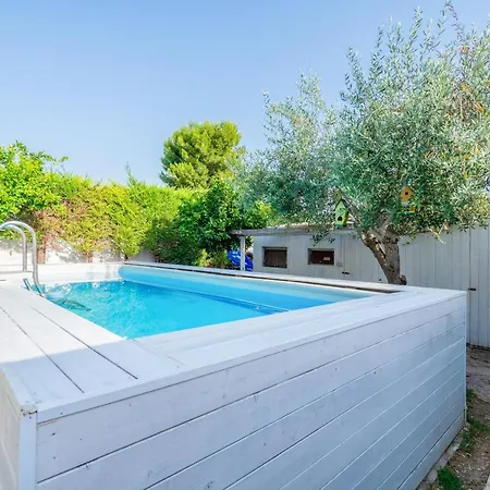 Eden - Wellness Oasis With Pool And Gym Bisceglie